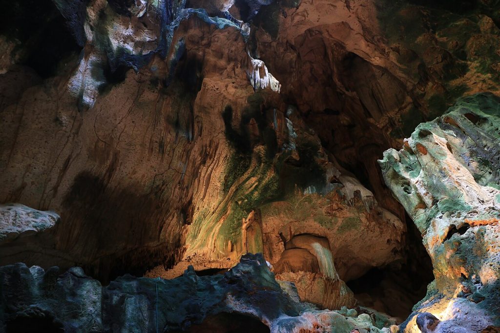 Hato Caves, Curaçao