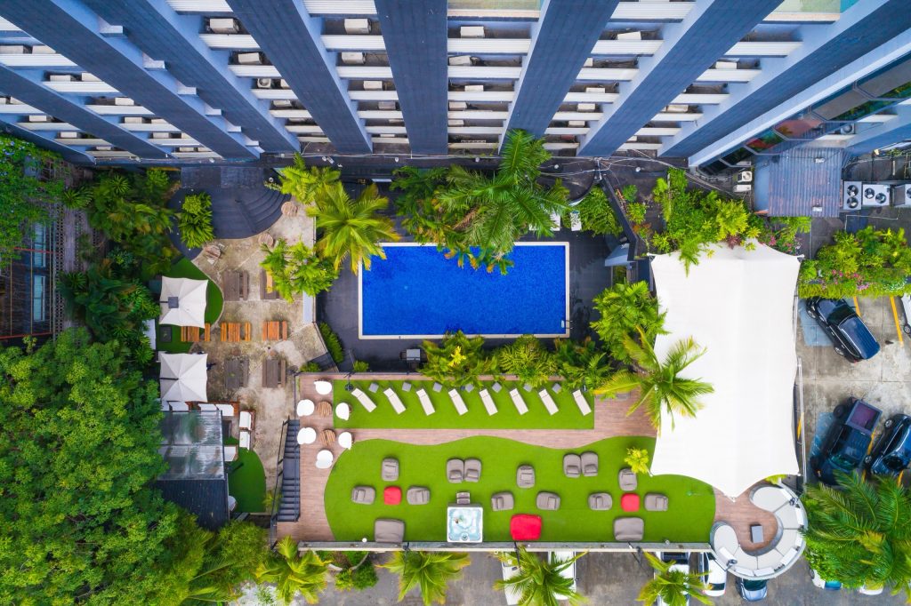 Riande Urban, Panama