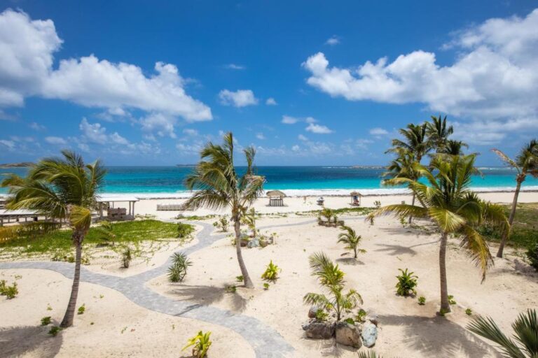 Orient Beach Hotel – 2027